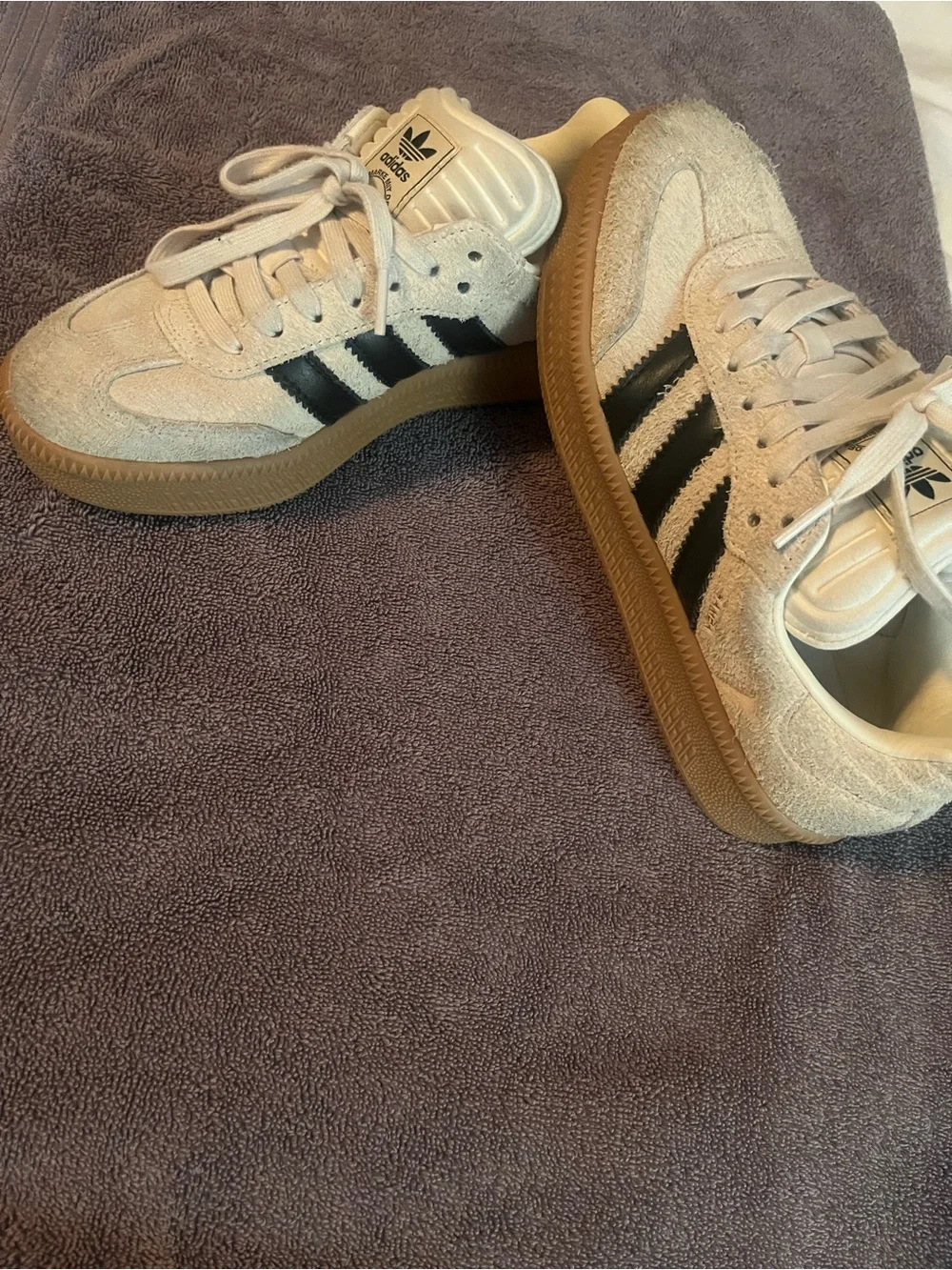 adidas Men’s Cream Suede Sneakers with Black Stripes and Gum Sole